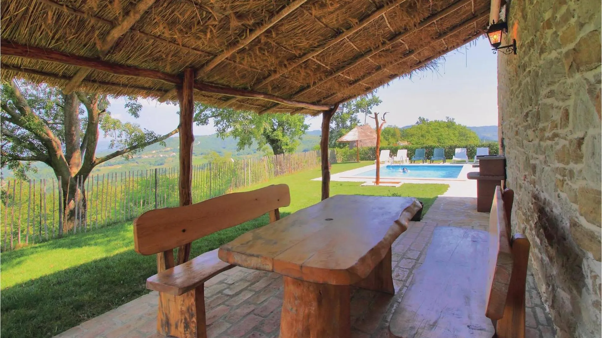 3 Bedroom Stunning Home In Frki Juradi