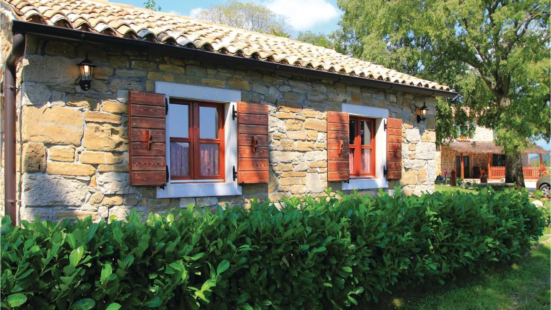 3 Bedroom Stunning Home In Frki Juradi 0*,
