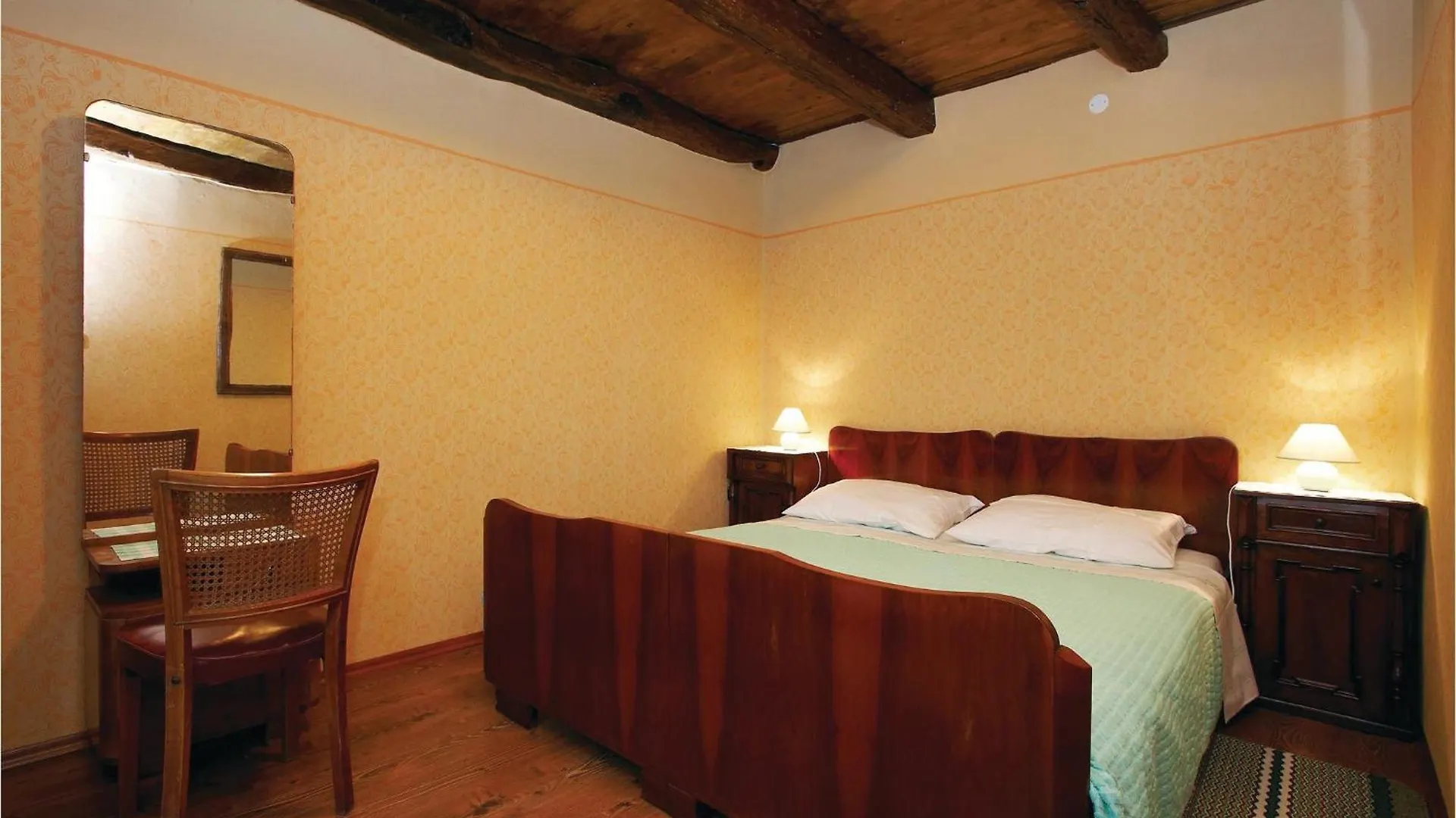3 Bedroom Stunning Home In Frki Juradi